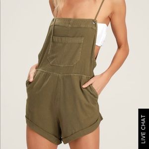 SOLD - BILLABONG- OLIVE GREEN SHORT OVERALLS M
